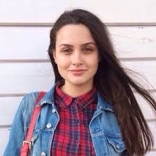 Lana Lyon's Instagram, Twitter & Facebook