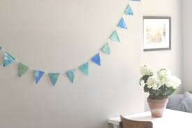 Mount a paper handprint or footprint on cardboard along with an appropriate poem, or make a tote bag or pot holder with a handprint or footprint on fabric. Diy Baby Bunting Babyccino Kids Daily Tips Children S Products Craft Ideas Recipes More