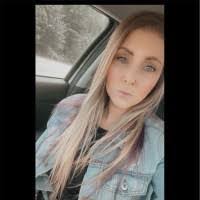 Erin Trantham's Instagram, Twitter & Facebook