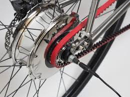 La finesse de la peinture est exceptionnelle. Nua Electrica En Titane Ce Velo Electrique De 13 Kilos Vise Le Tres Haut De Gamme