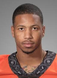 Who is the Girlfriend of Tyron Johnson? His Parents, Family, Salary, Jersey 