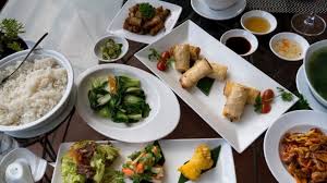 Anda dapat menyesuaikannya dengan prinsip gizi seimbang, yaitu ada karbohidrat, protein, lemak, vitamin, dan mineral. Bagus Untuk Diet Ini Manfaat Kesehatan Makan Malam Lebih Awal