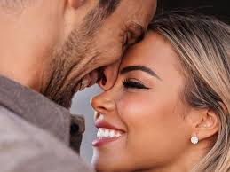 Alba Silva publica la primera foto de Sergio Rico en el hospital