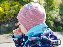 Größenverstellbare kindermütze mit nackenschutz schnittmuster und nähanleitung für eine. Kostenloses Schnittmuster Ohrenklappenmutze Von Schnabelina