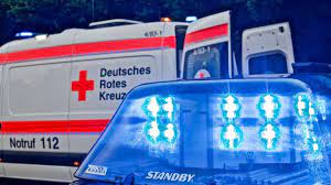 Bei einem schweren zugunglück im südwesten der tschechischen republik hat es mehrere tote und dutzende verletzte gegeben. Oppenweiler 14 Jahrige Auf Bahngleisen Todlich Verungluckt Ostalbkreis