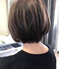 2020 02 27更新 実際のお客様スタイルアップ 外はねが嫌いってひとは思い切ってこっれくらいカットしちゃいましょ 少し丸みをおびたフォルムは女性の可愛さや優しさまで表現してくれるよ ヘアスタイル ヘアカット 髪型 ボブ ストレート