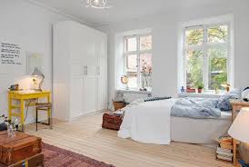 Even though the space it has is limited, but with a little trick, anyone can make the apartment looks as fabulous as possible. 10 Small One Room Apartments Featuring A Scandinavian Decor