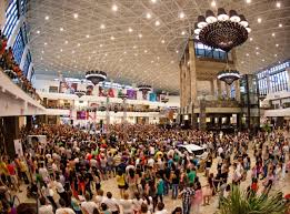 Magazinul este online iar comenzile plasate in zilele de joi 1 iunie si luni 5 iunie vor fi expediate in prima zi lucratoare (vineri 2 iunie respectiv marti 6 iunie). 1 Iunie Si Rusalii 2017 Programul BÄncilor AgenÅ£iilor Postale Mall Urilor Si Supermarketurilor Nasul Tv