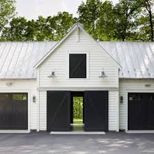 Garage apartment plans with at least a one car garage or greater and an apartment space. 75 Beautiful Three Car Garage Pictures Ideas April 2021 Houzz