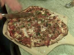 St louis make pizza different (kinda weird i was told). File St Louis Style Pizza 2 Jpg Simple English Wikipedia The Free Encyclopedia