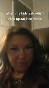 Jill Batten's Instagram, Twitter & Facebook