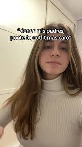 Victoria Conde's Instagram, Twitter & Facebook