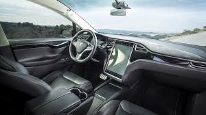 Model x offers a spacious cabin with the world's largest panoramic windshield, and your choice of 5 every model x includes tesla's latest active safety features, such as automatic emergency braking. Fahrbericht Tesla Model X 100 D Das Fast Perfekte Mama Taxi