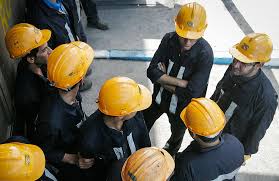 کارگران امسال چقدر عیدی می‌گیرند؟ | فرهیختگان آنلاین