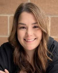 Sara Padilla's Instagram, Twitter & Facebook