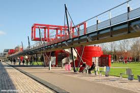 Attention Parc De La Villette Paris By Bernard Tschumi Bernard Tschumi Architecture Building Architecture