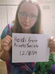 Heidi Cummin @goddesssivarea - Twitter Profile | Sotwe