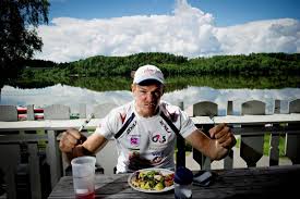 Noen lyndietter gir et kaloriintak på rundt 1500 kcal per dag. Spiser 10 000 Kalorier Om Dagen