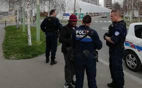 Nous passerons à 1400 policiers. Coronavirus En Seine Saint Denis Un Nombre Record D Amendes Police Et Justice Durcissent Le Ton Le Parisien