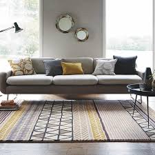 Deco Jaune Curry Salon Gris Moderne Tapis Motifs Coussins Motifs Decoration Salon Gris Tendance Deco 2018 Tapis Gris Et Jaune