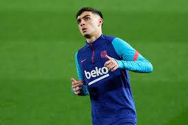 Pedri is a wonderfully technical player with the ball at his feet, and can play as a central midfielder, as well as on both sides. Barcelona To Offer Pedri Long Term Contract Extension Ahead Of 2021 22 Season Football Espana