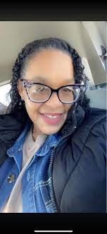 Teresa Gerald mind ya old saggy skin havin a$$ business GLASSES !