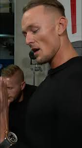 Nah that was uncalled for 👋💥