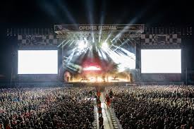 Zobacz najciekawsze publikacje na temat: Open Er Festival 2018 Legendy Kontra Mlodzi