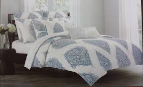 Alibaba.com offers 1,020 fur comforter set products. Tahari Queen Comforter Set Medallion 6 Piece Blue White Shams Pillows Cotton New Queen Comforter Sets Comforter Sets Tahari Bedding