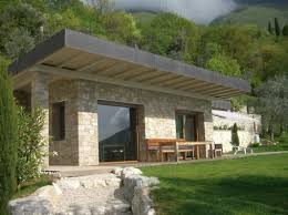 Ferienhaus Malcesine Mit Kamin Fur Bis Zu 4 Personen Mieten Ferienhaus Italien Ferienhaus Ferienhaus Gardasee