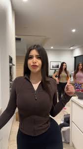 @GamerGirlRosees video Tweet