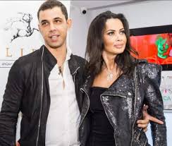 Vedeta se pregătește să devină mamă. Oana ZÄƒvoranu È™i Alex Ashraf IÈ™i Doresc Doi Copii È™i Au FÄƒcut AnunÈ›ul Cel Mare Copilul NumÄƒrul 1 E Pe Vine Galerie Foto Galerie Foto Stiri Vedete Si Evenimente Viva Ro