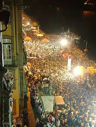 Porto works while lisbon plays. As Comemoracoes De Sao Joao Pelo Mundo Bloguito O Blog Do Varejao Do Estudante