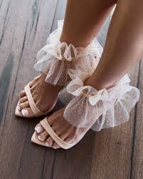 Per donna scarpe da sposa paillettes cristallo glitterato ingioiellato basso punta chiusa dolce matrimonio di pizzo pu perle di imitazione di pizzo floreale tinta unita estate bianco / eu41. Idee Piu Fresche E Le Tendenze Sposa 2020 Elegante Da Sposa Da Sposa In Pizzo Scarpe Phptography Scarpe Pizzo Scarpe Scarpe Da Sposa Vintage