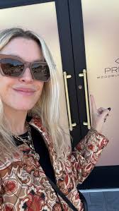 Scenes from a perfect family vacation where Pip got to sit in Ferris  Buehler's car (the actual one, from the movie! Thanks @jcolt75 🚗) We  explored beaches, fairy gardens and had copious