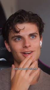 Who do you think of when you hear this song?💔 PRE-SAVE 'Monday' LINK IN  BIO✨ #breakup #sad #newmusic #singer #songwriter