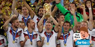 Nikmati kemudahan download piala dunia 2014, streaming piala dunia 2014, dan lirik lagu piala hasil pencarian anda untuk download lagu piala dunia 2014.mp3. Hadiah Peserta Piala Dunia 2018 Saja Fantastis Apalagi Buat Juara Tirto Id