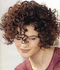 A hairdryer would only contribute to the frizzy look. Short Hairstyles For Curly Frizzy Hair
