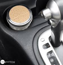 3 Techniques Pour Que L Interieur De Votre Voiture Sente Trop Bon Purificateur D Air Faitala Maison Desodorisant Assainisseur D Air Naturel