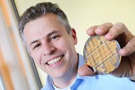 Smart Photonics in Eindhoven kiest voor groei in tussenstappen