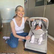 Pregnant helen flannagan at club l london photoshoot 2020. Helen Flanagan Is Effortlessly Stylish In Jeans And A Vest Top As She Dotes On Baby Son Charlie Ali2day