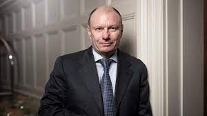 Vladimir potanin is the richest documented person in russia, worth, according to bloomberg, an vladimir putin, vladimir potanin, and others at an ice hockey friendly match of the night hockey. Wladimir Potanin Russlands Neuer Reichster Mann