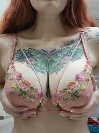 Andiipoops booty nude reflection