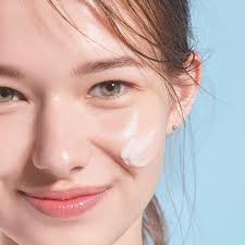 Hướng dẫn bôi kem chống nắng đúng cách giúp bảo vệ làn da tối ưu