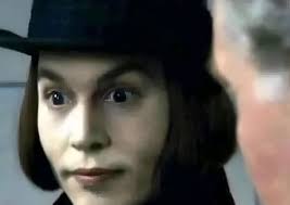 Yo escuchando en contra de mi voluntad como la doña t13s4 de Florinda Meza  dijo que Roberto tenía muchas mujeres y que la razón de esto más allá de  que era chaparrito