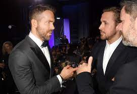 Ryan reynolds and ryan gosling are not the same person, reynolds explained in a nsfw tweet thursday. Ryan Gosling And Ryan Reynolds Hung Out At The Critics Choice Awards Teen Vogue