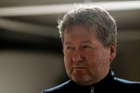 Legger ut på sin aller første kulturhusturné