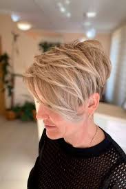 Short hairstyles are amazing for women over 50. 100 Best Short Hairstyles For Women Over 50 Femina Talk