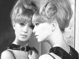 Nàng thơ đẹp nhất lịch sử nhạc rock” kết hôn lần ba ở tuổi 71