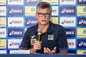 Renan vem focando em um novo estilo de vida para poder voltar rapidamente a sua rotina normal comandando a amarelinha dentro das quadras. Renan Dal Zotto Apresenta Piora E Volta A Ser Intubado Surto Olimpico